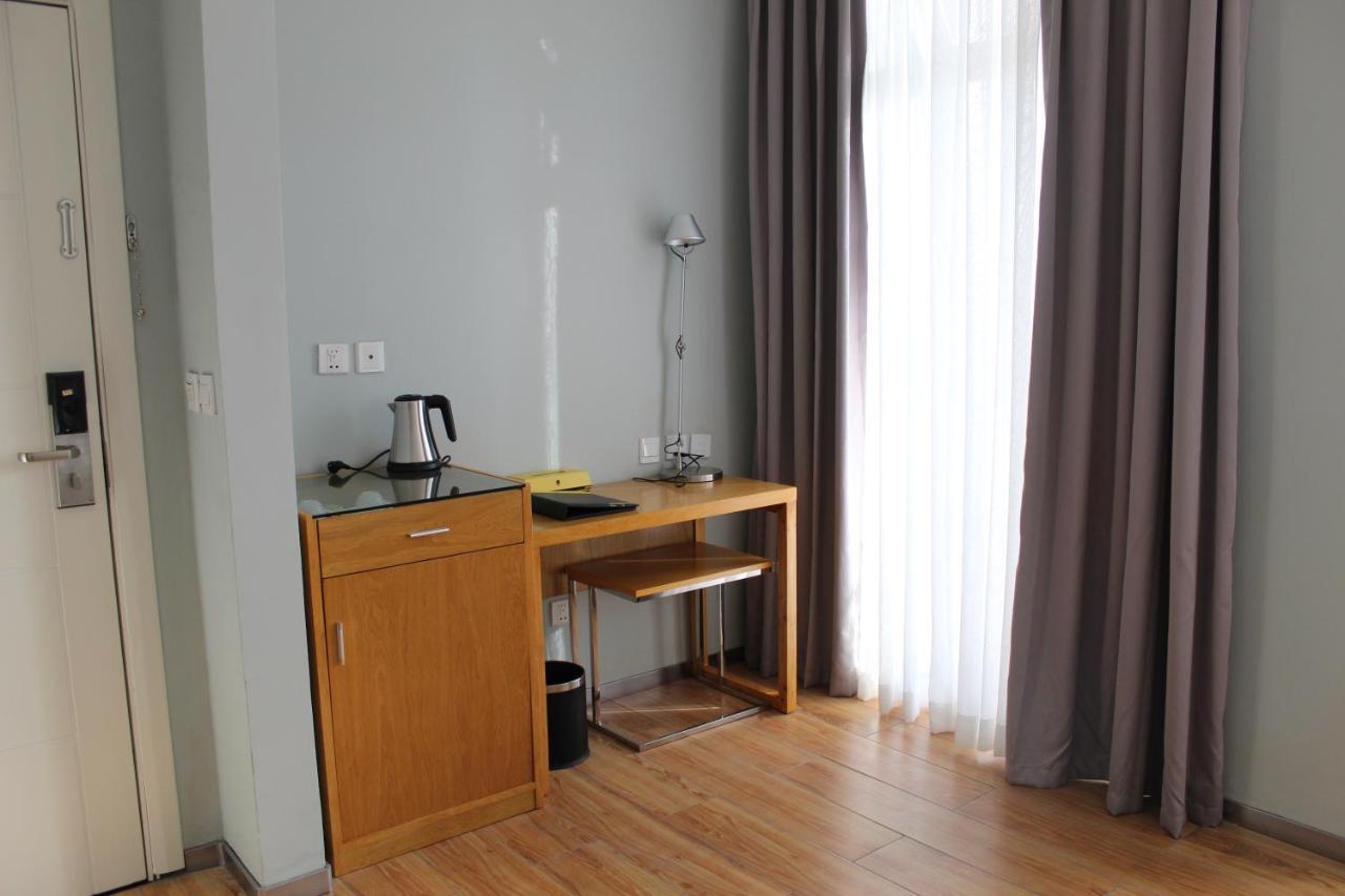 Cot Hotel Addis-Abeba Extérieur photo