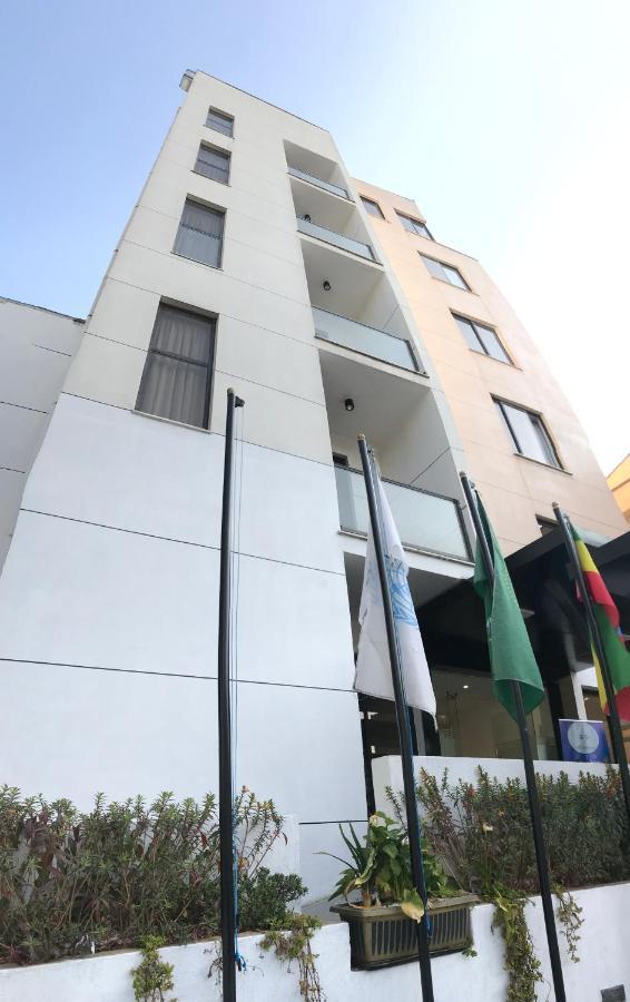 Cot Hotel Addis-Abeba Extérieur photo